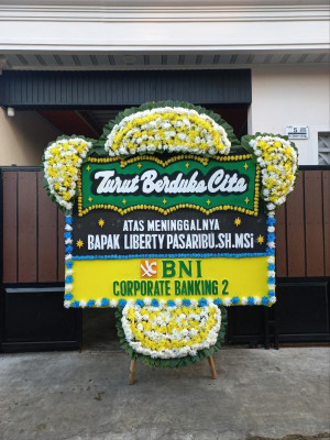 Papan Bunga Duka di Pasar Prabumulih I