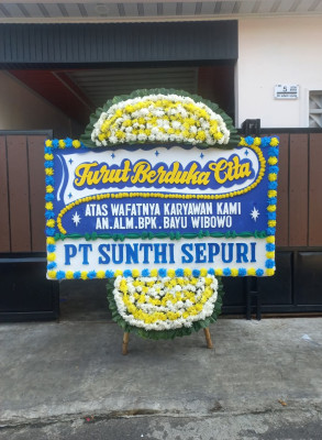 Papan Bunga Duka di Pasar Prabumulih I